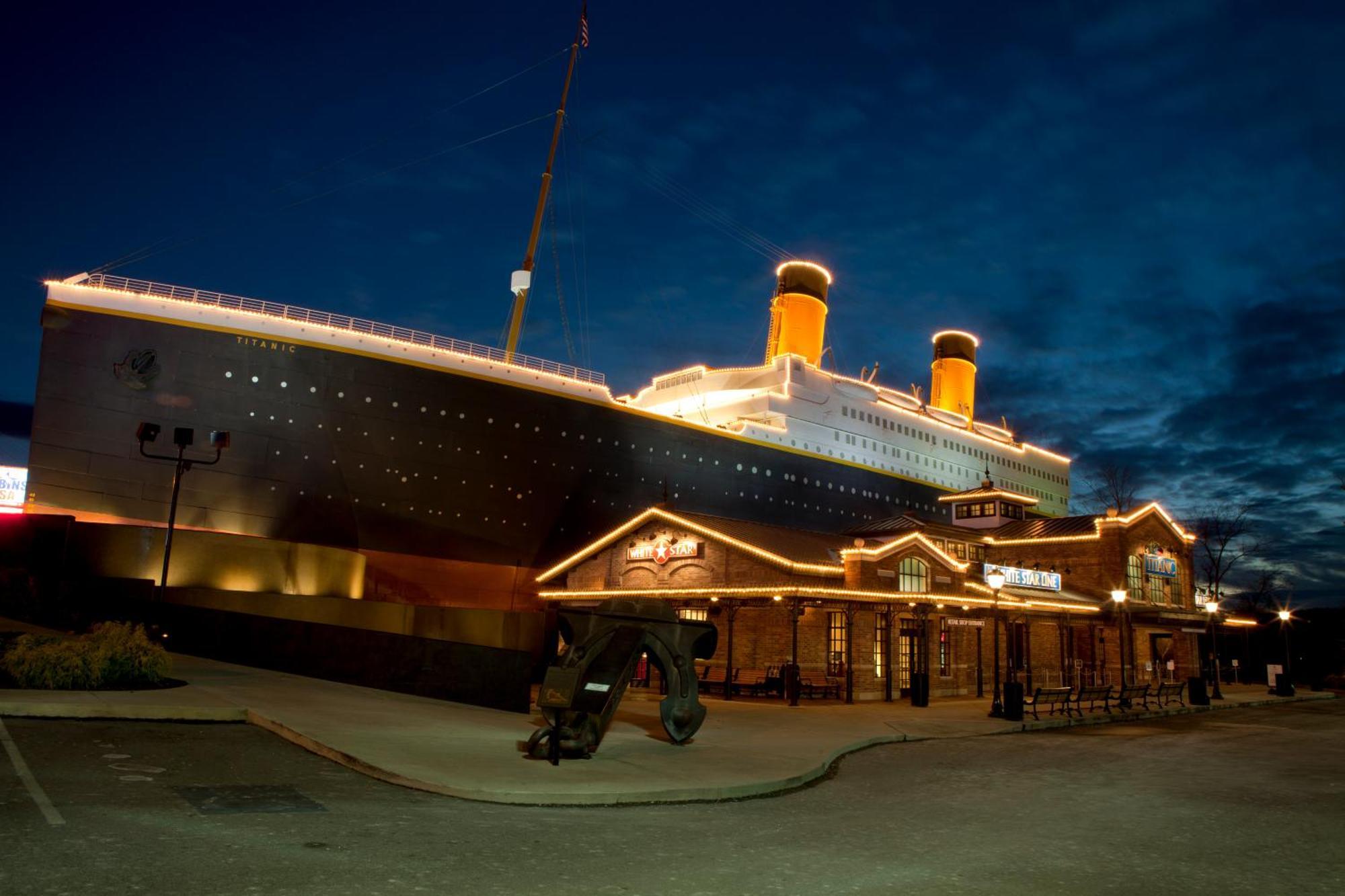 A Great Escape - Get 1089 Of Free Area Attraction Tickets For Each Paid Day, Dollywood And More! 鸽子谷 客房 照片